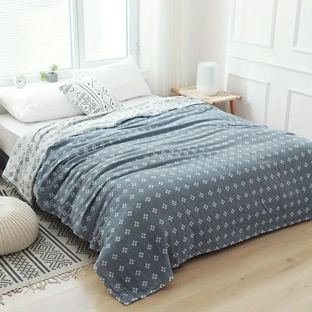 100% Cotton Lightweight Throw Blanket – Three-Layer Gauze Design with Geometric Pattern for All Seasons 0