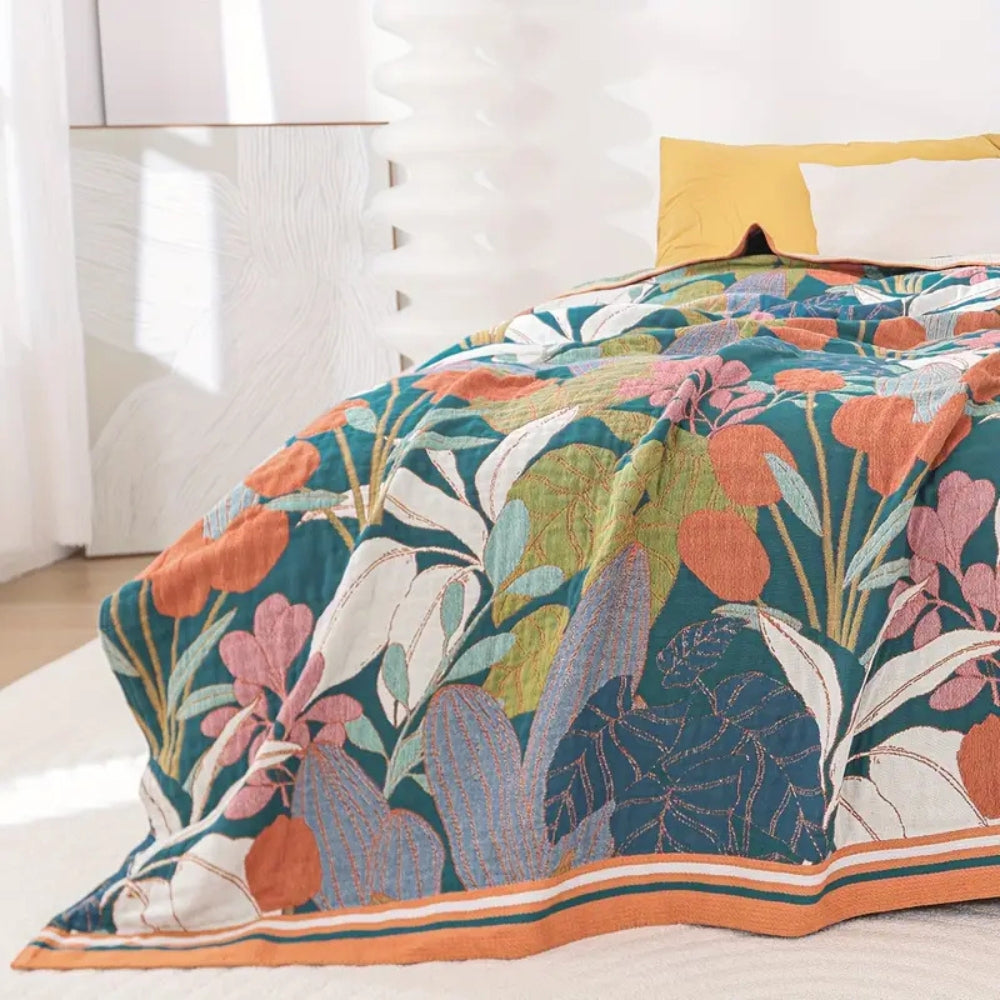 Garden-Inspired Cotton Gauze Blanket – All-Season Softness and Elegance 2