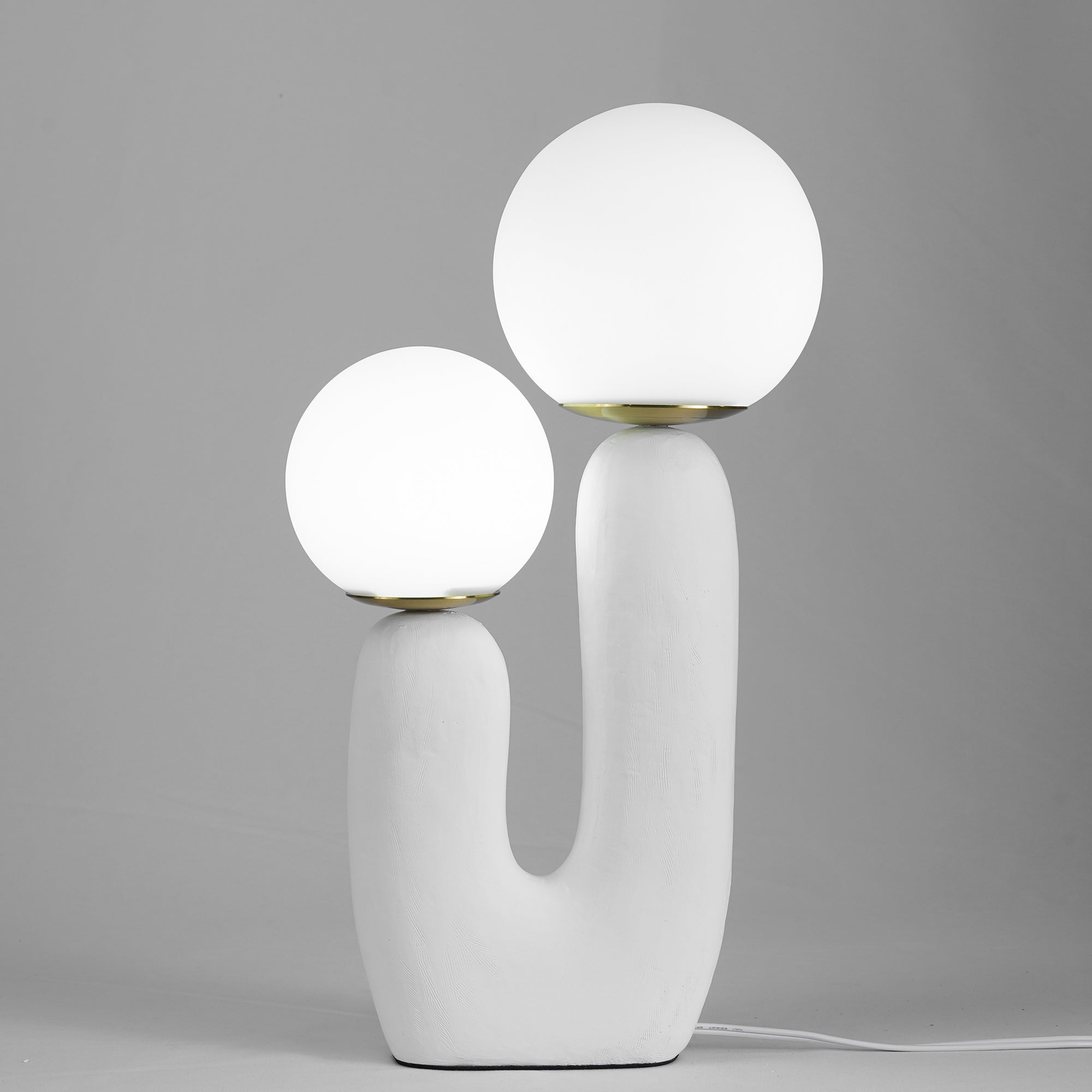 Arden Resin Table Lamp – Nordic Style Illumination