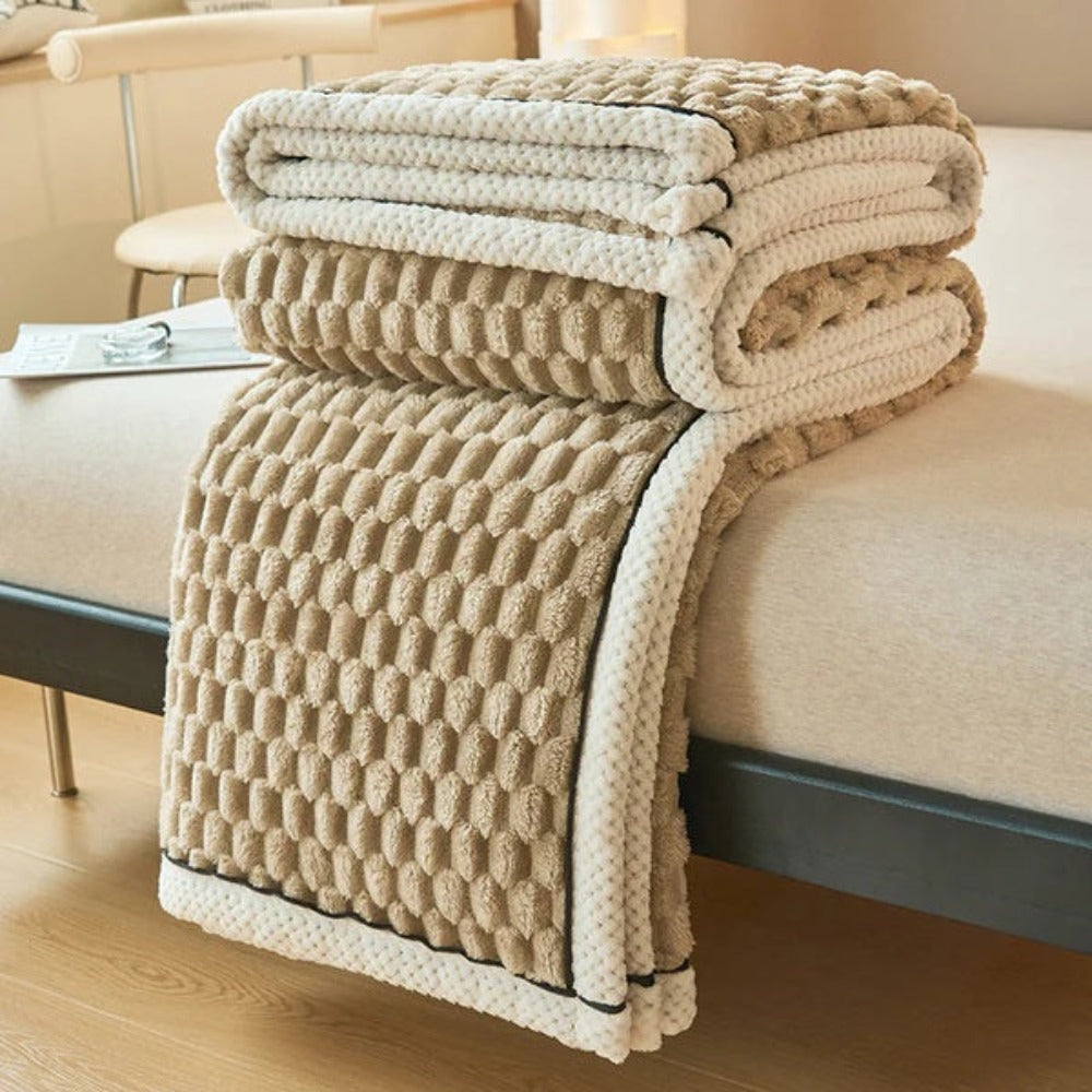 Cloud Cuddle Throw Blanket – Soft Bubble-Textured Sherpa Fleece for All Seasons, Cozy and Versatile Home Decor 9