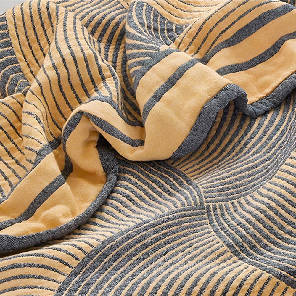 Reversible Muslin Cotton Blanket – Lightweight 4-Layer Quilt for All Seasons, Soft and Breathable Design 3