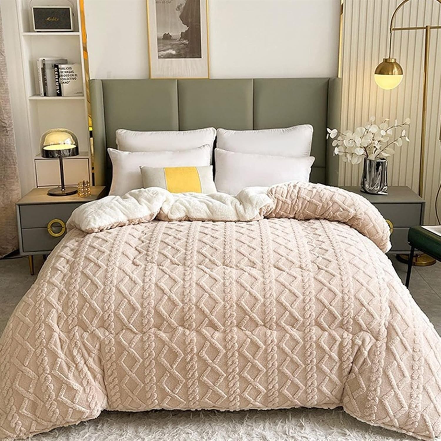 Reversible Sherpa Throw Blanket with Geometric Pattern – Soft and Cozy Winter Comfort, Cloud-Soft Texture, Machine Washable 5