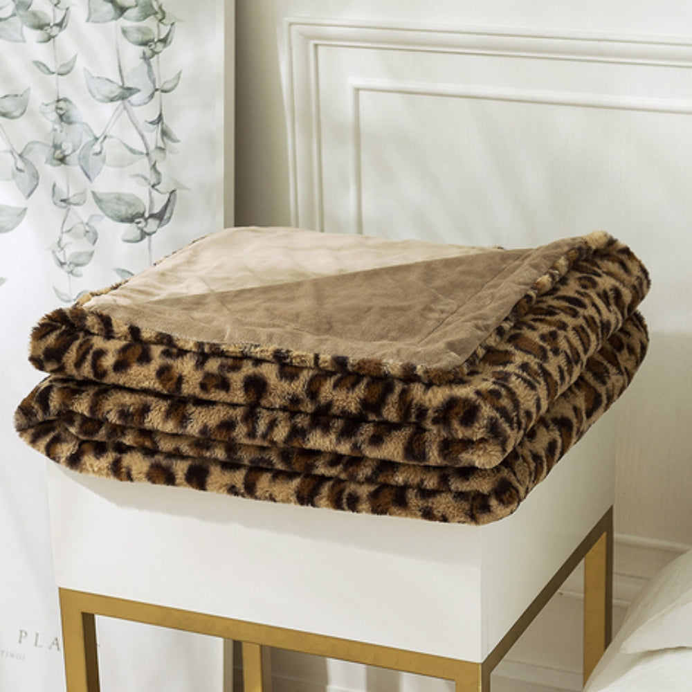 Wild Elegance Leopard Print Blanket – Ultra-Soft Faux Rabbit Fur Throw 4